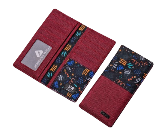 JFR: Dompet 100 ribuan yang tampak kekinian berkat material kanvas bermotif