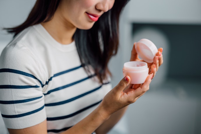Cara memeriksa kadar alpha arbutin pada komposisi kemasan
