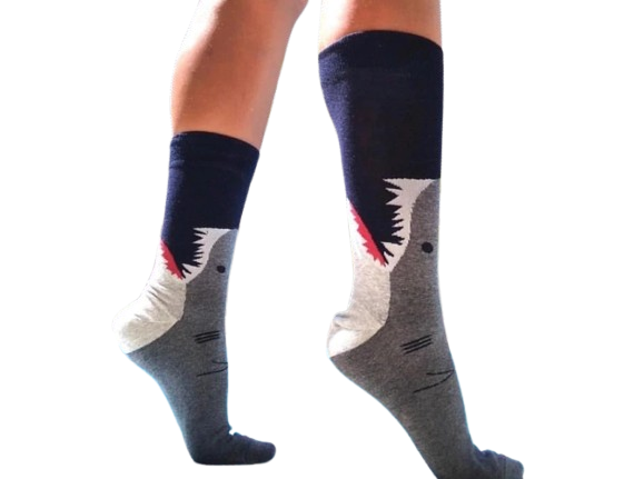Mid-calf socks, lengkapi acara formal Anda