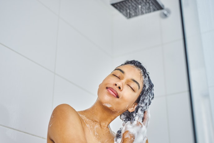 Hindari juga shampo dengan kandungan silicone