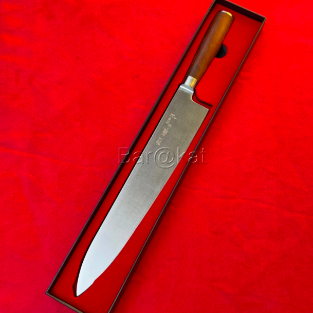 Pisau chef atau pisau dapur Jepang serbaguna: Gyuto atau Santoku