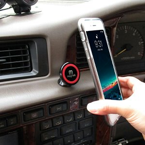 Tipe magnet: Mudah untuk memasang dan melepas tablet dari holder
