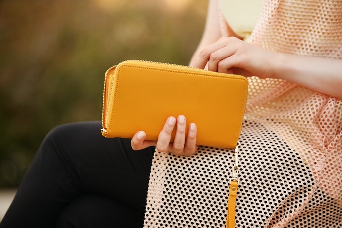 Model Zippy, fungsional dan cocok digunakan sebagai dompet utama