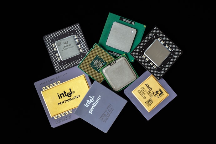 Intel Celeron, berguna untuk melakukan fungsi-fungsi dasar netbook