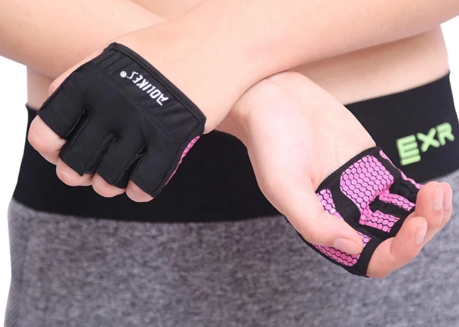 Fingerless gloves, desainnya praktis dan jari-jari tangan lebih fleksibel
