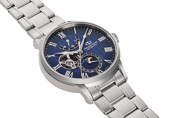 Orient Star Moon Phase Mechanism: Detail yang menarik untuk menunjukkan waktu