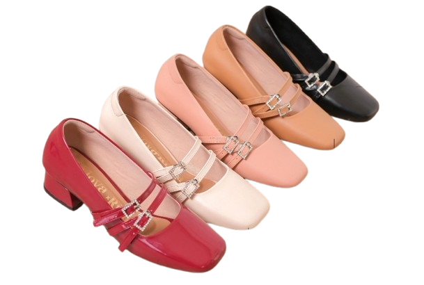 Alivelovearts: Ibu hamil makin cantik dengan heels vintage yang elegan