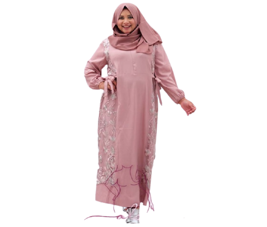 Gamis brokat kombinasi yang dipadukan dengan corak polos