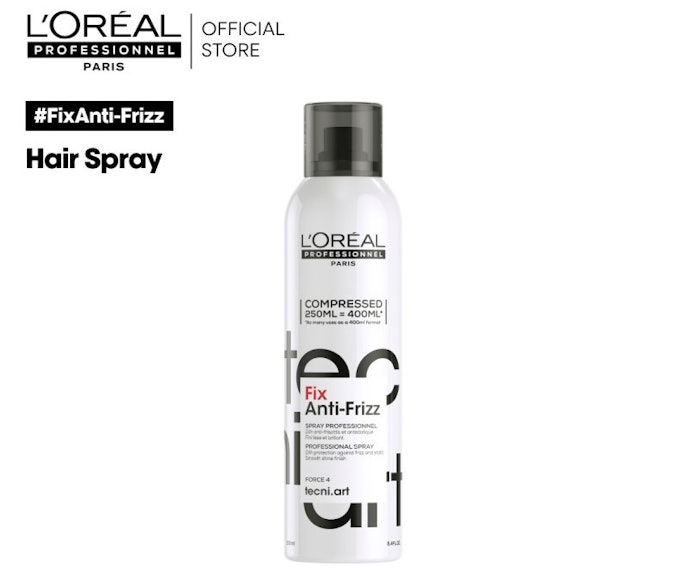 Untuk rambut curly atau mengembang: Gunakan hair spray yang memiliki efek anti-frizz atau anti kusut
