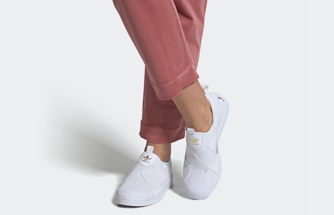 Slip-on, lebih simpel untuk Anda yang tidak suka ribet