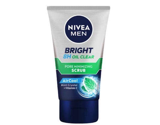 Agar kulit makin cerah, pertimbangkan pencuci muka yang mengandung brightening agent: Niacinamide, vitamin C, dan licorice extract