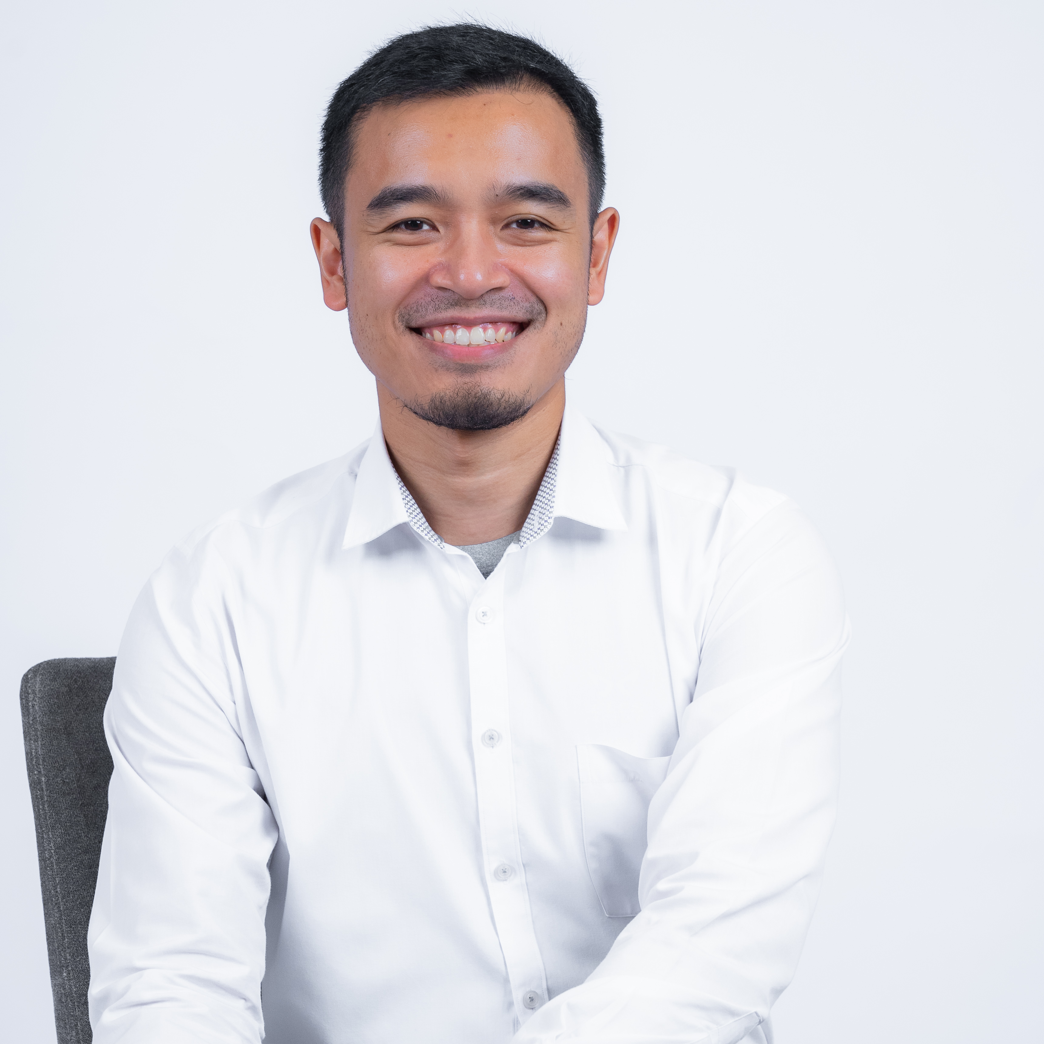 dr. Fadhli A Mughni, MSc, SpDVE