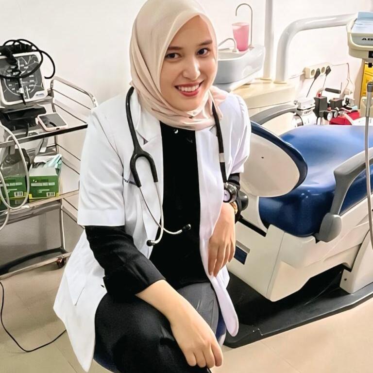 drg. Farah Ramadhani, MKM